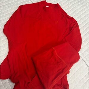 Red Athletic Top and Leggings Set shorts a 4 leggings a 2 Lulu lemon